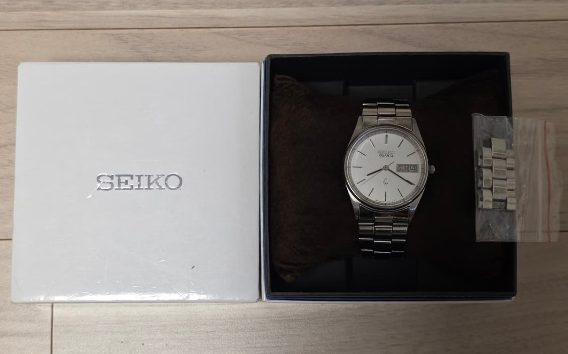 세이코 (SEIKO) 빈티지 8223-6021 쿼츠 시계(여유줄+박스) 상품이미지8