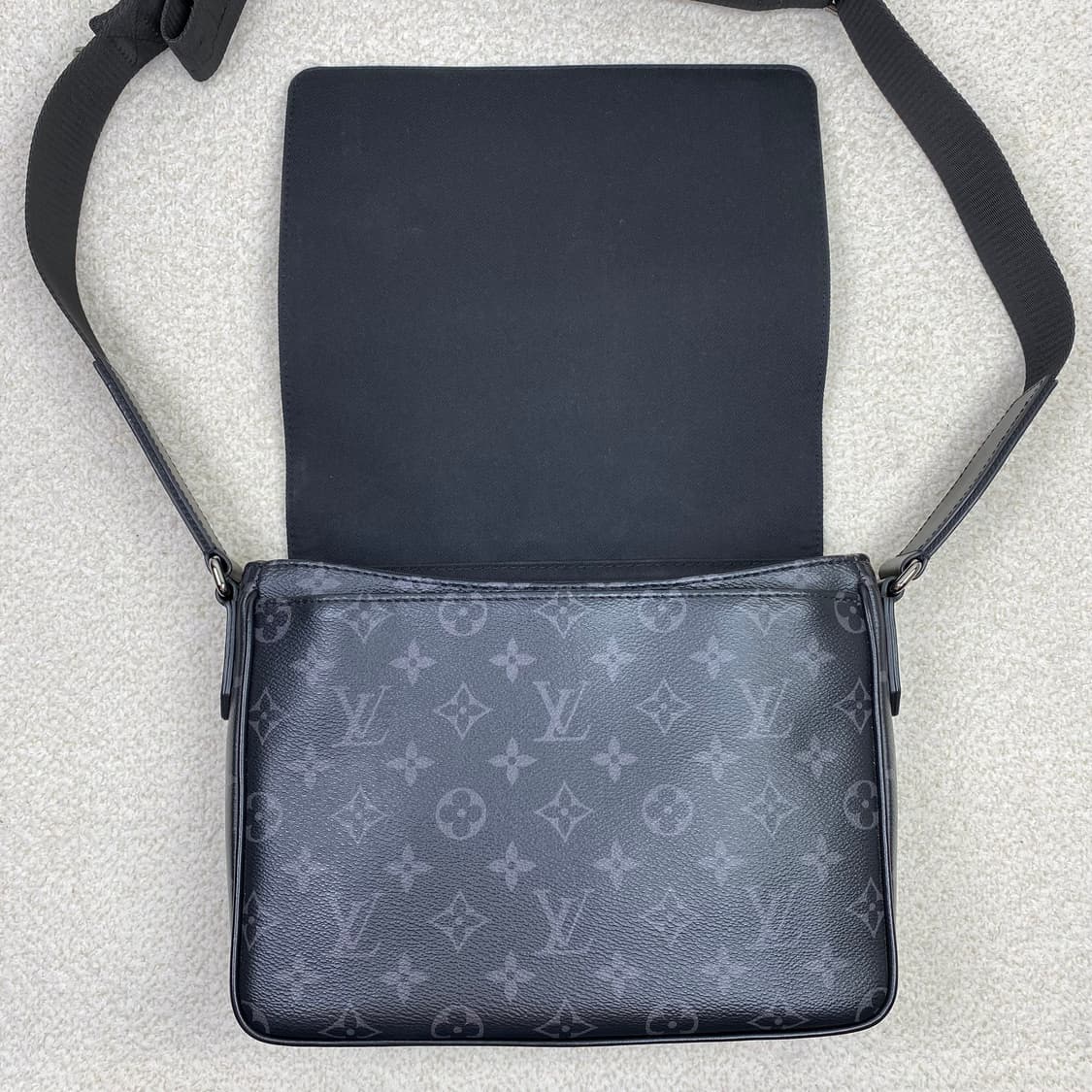 루이비통 메신저백 디스트릭트 pm  상품이미지9