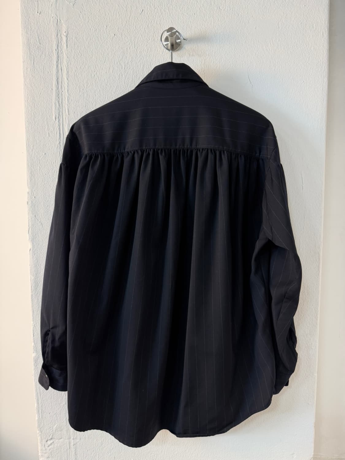 에이아이이 Aie 플리츠 스트라이프 셔츠 상품이미지3