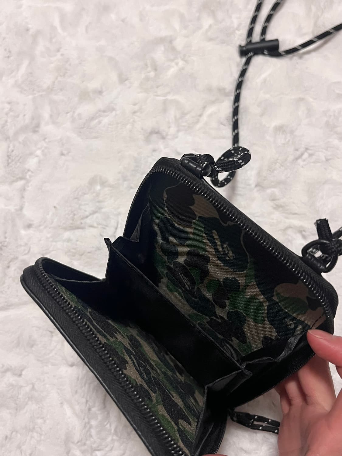 베이프 카모 스트릿 크로스백 상품이미지4