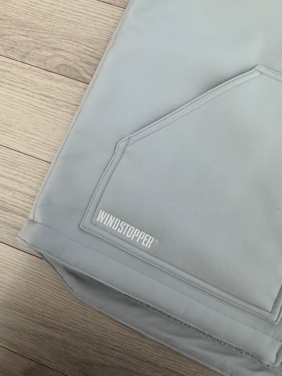 슈프림 윈드스토퍼 워크 베스트 라이트 그레이 상품이미지5