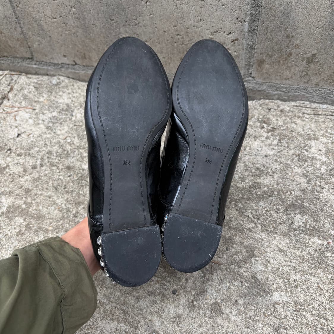 미우미우 크리스탈 더비 상품이미지4