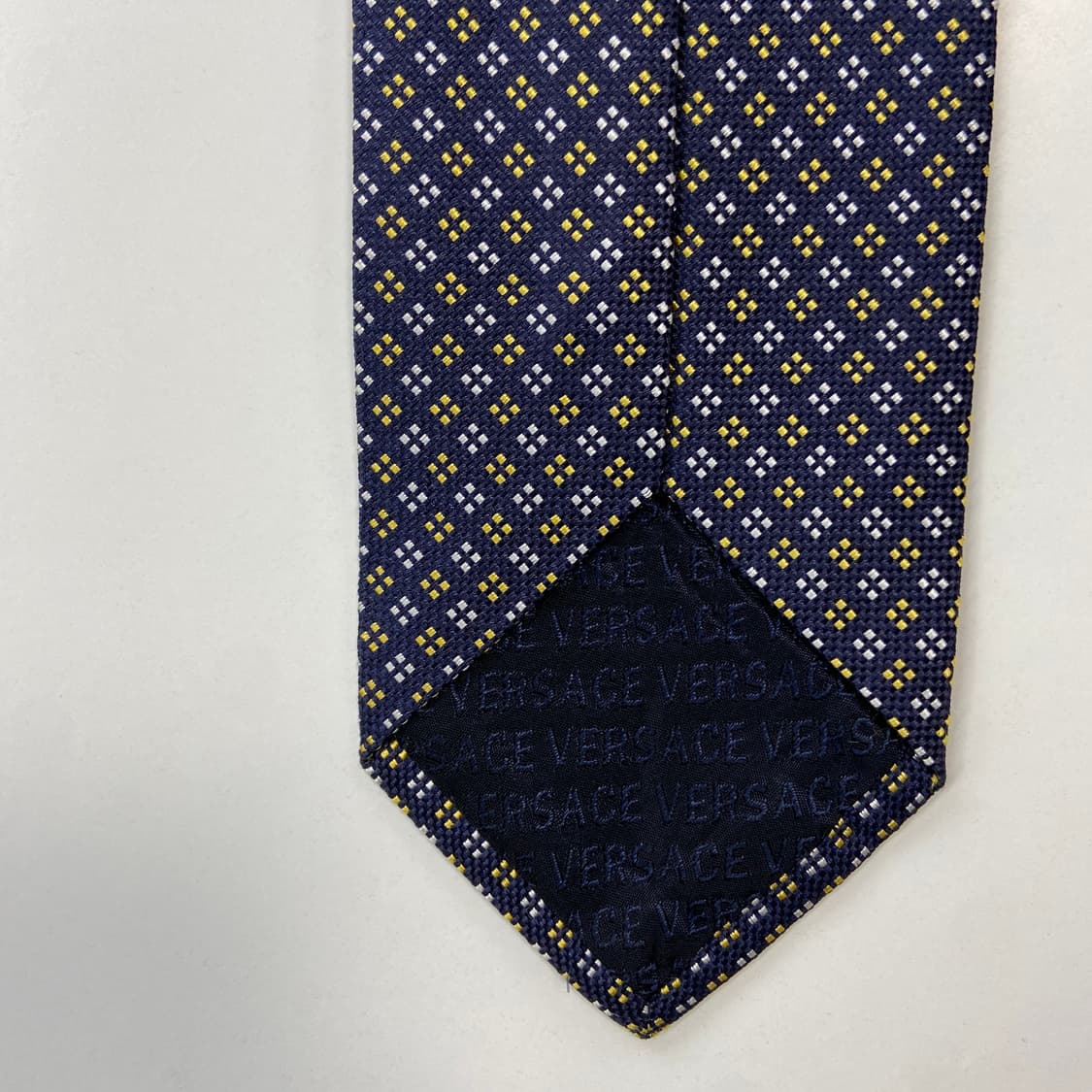 Versace 베르사체 정품 명품 심플로고 넥타이 7.7cm 상품이미지7