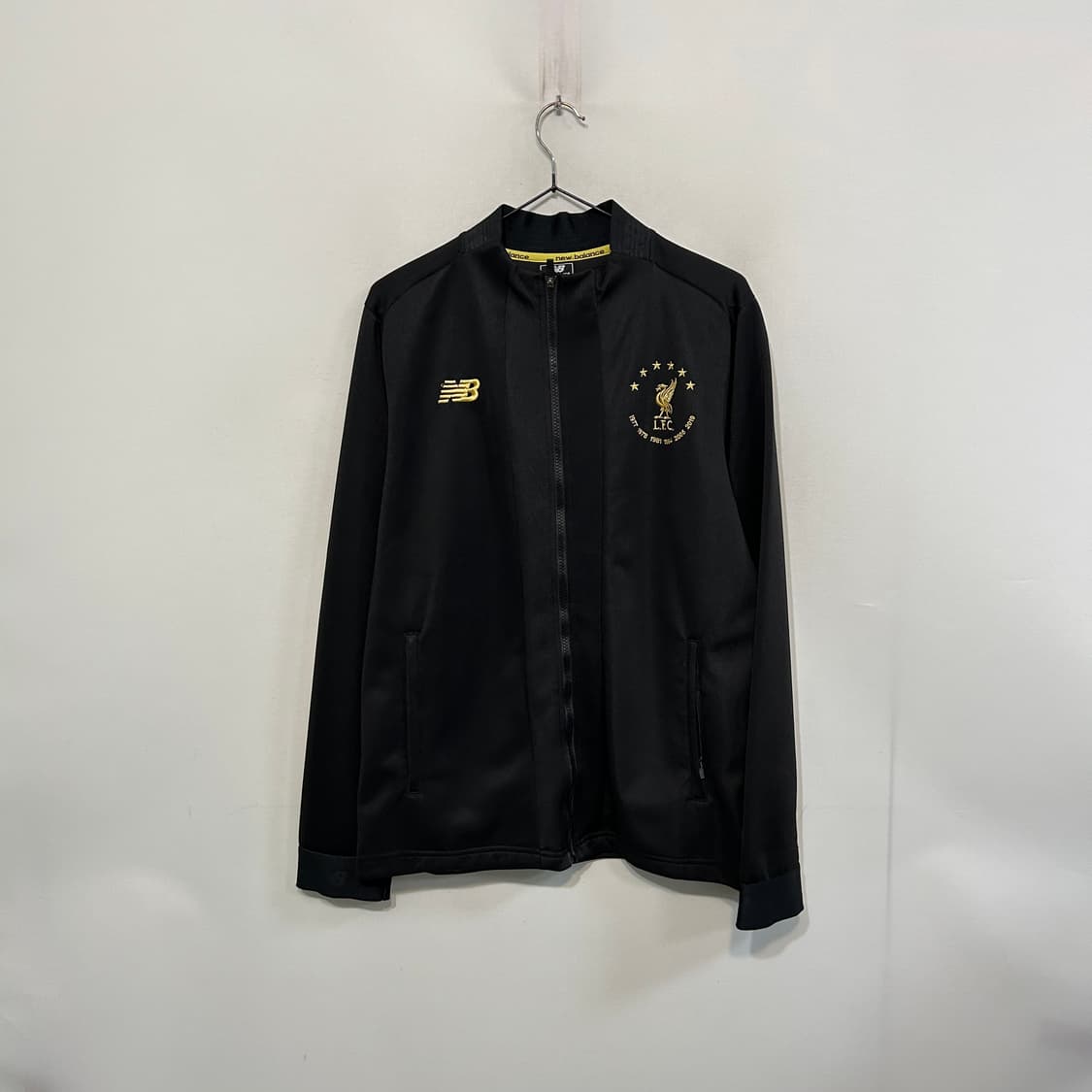 뉴발란스 리버풀 챔스 우승기념 유니폼 L 상품이미지1