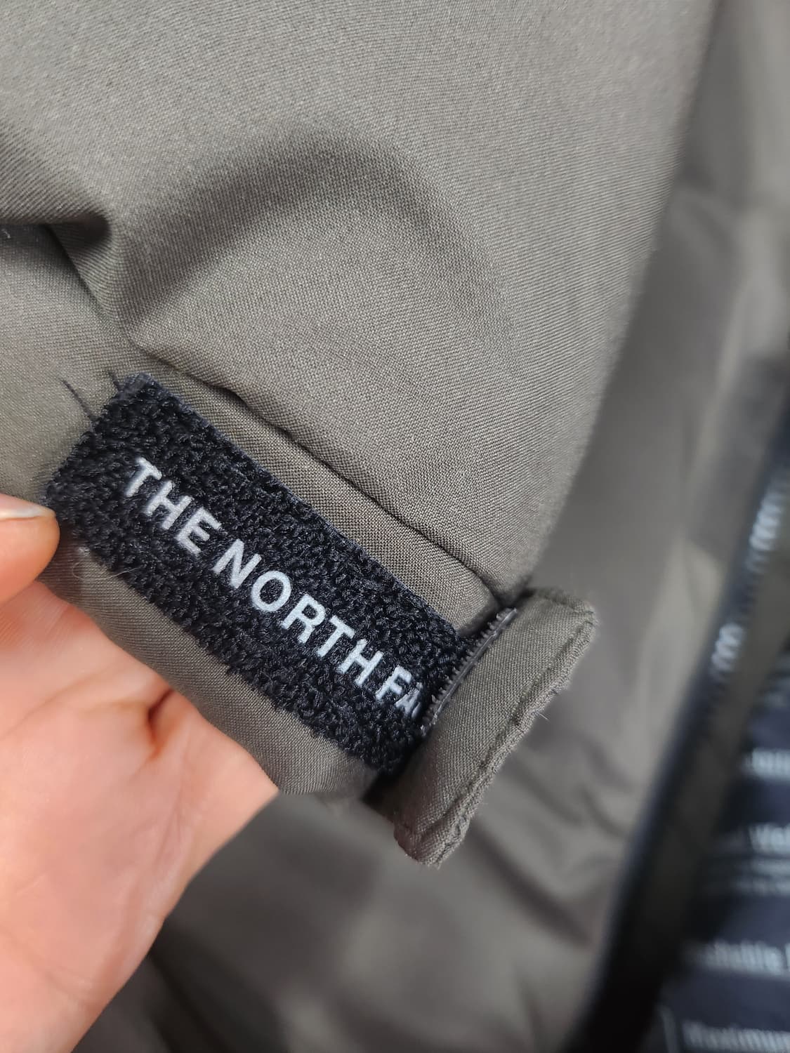 노스페이스구스롱패딩s 상품이미지7