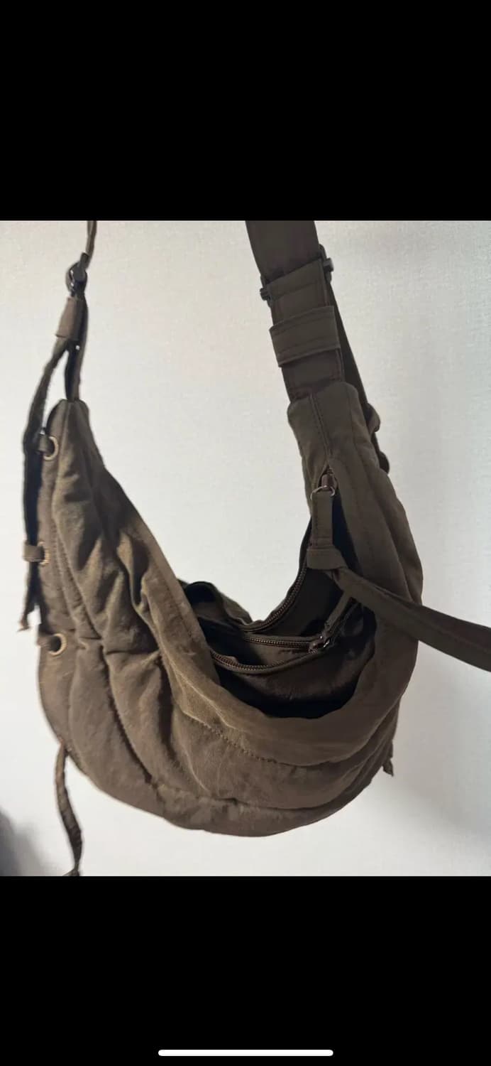 르메르 게임백 스몰 코비챠 브라운 상품이미지1