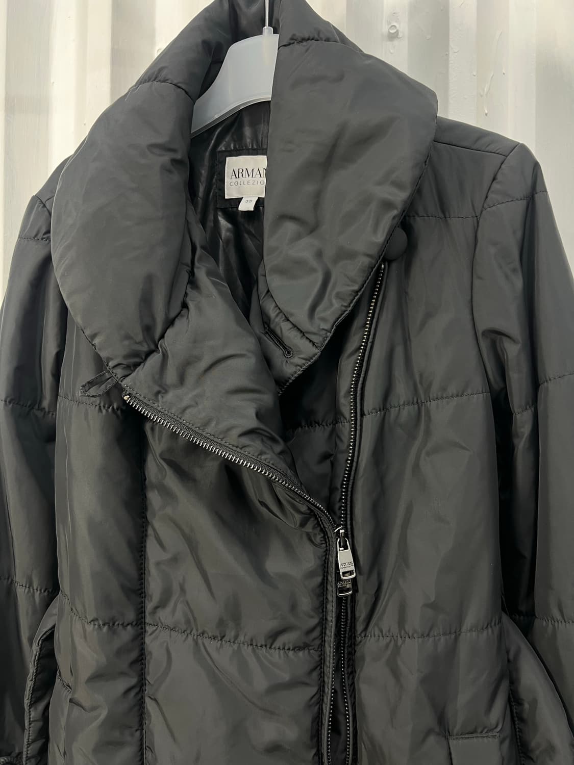 Armani Collezioni texture down coat 상품이미지6