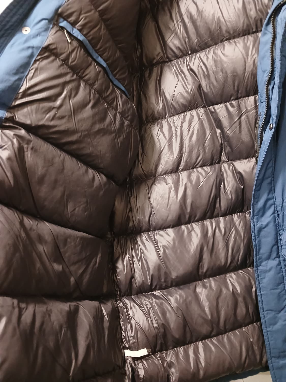 노스페이스 정품 남성 패딩 105 사이즈 상품이미지3