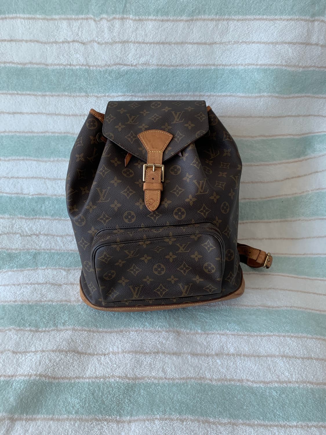 루이비통 몽수리 백팩 상품이미지2