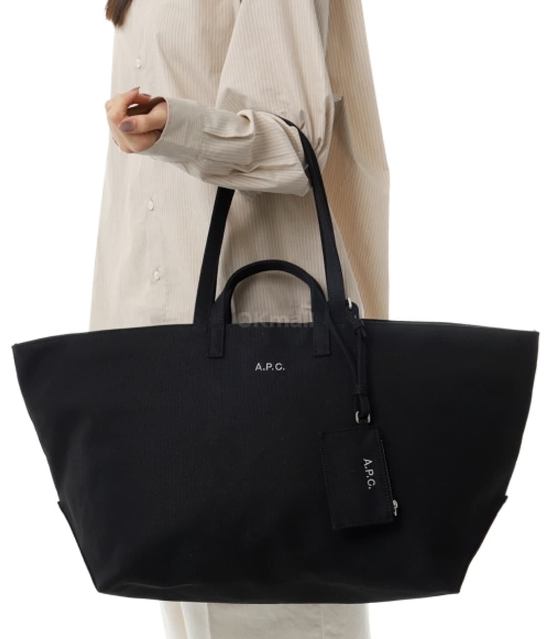 (새상품50%할인)APC 정품 26S/S Le Drummer 숄더백 블랙 상품이미지9