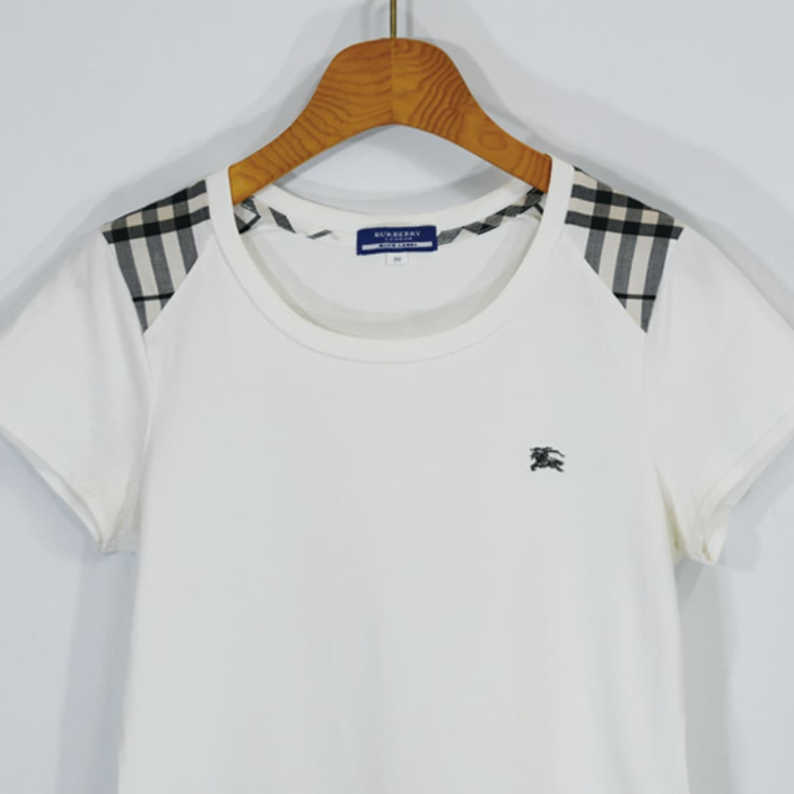 Burberry blue label 반팔티셔츠 상품이미지3