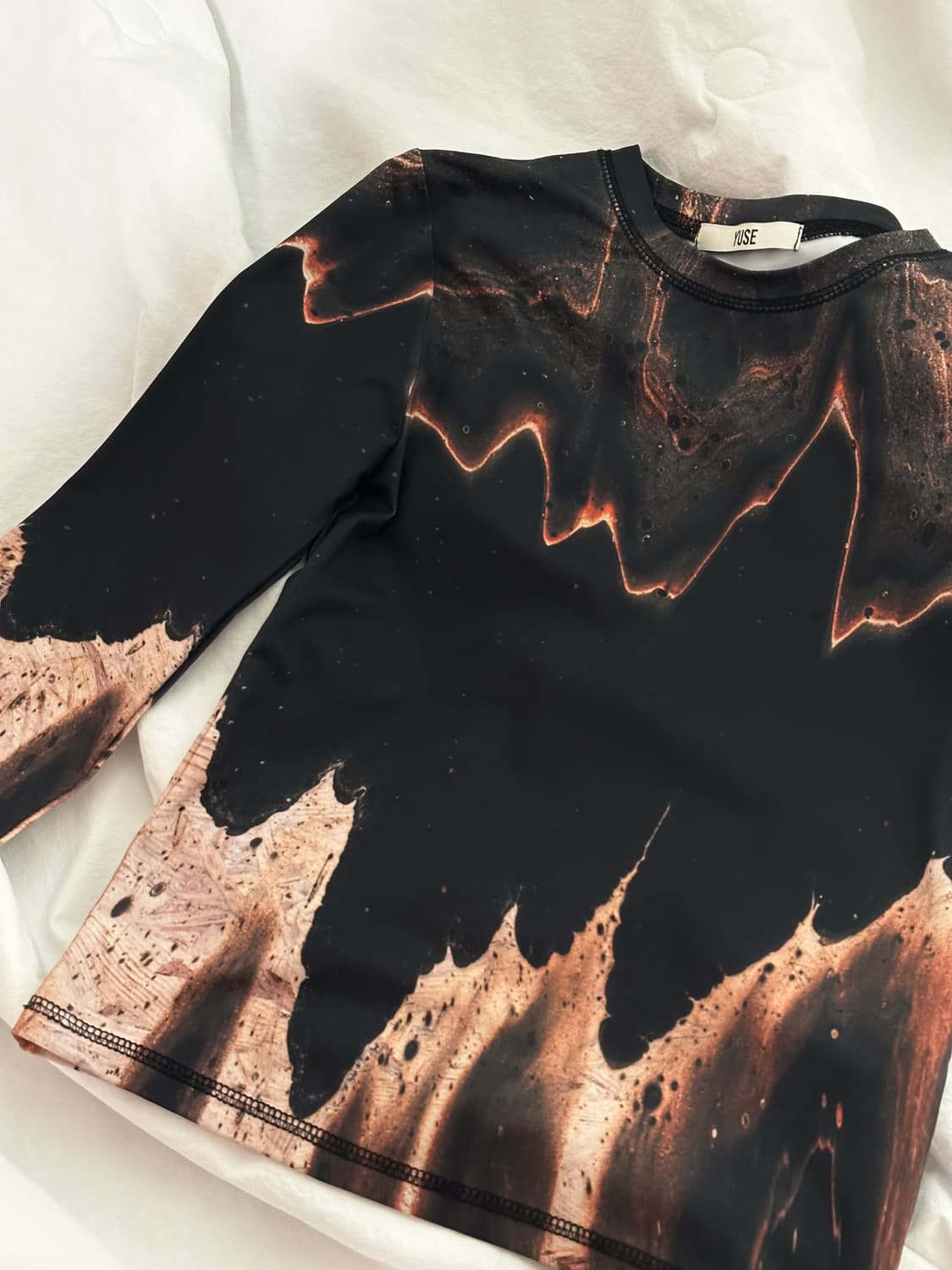 YUNSE GRAPHIC TOP 상품이미지3