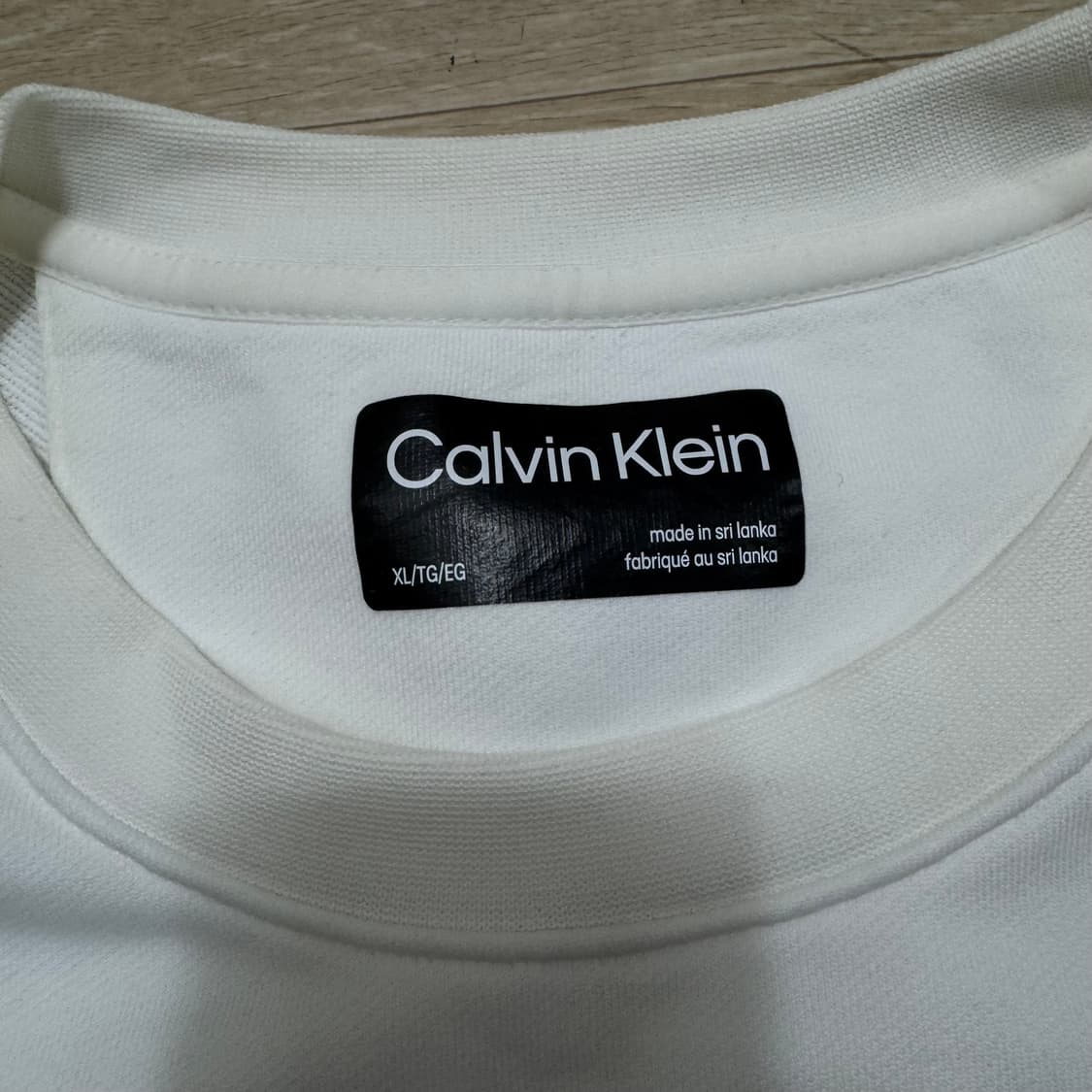 캘빈클라인 로고 라운드 맨투맨 상품이미지4