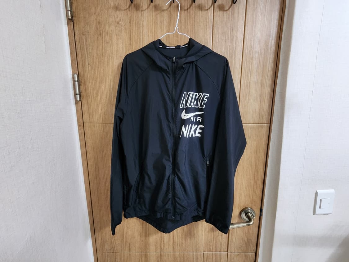 (100)나이키 경량 바람막이 점퍼 상품이미지1