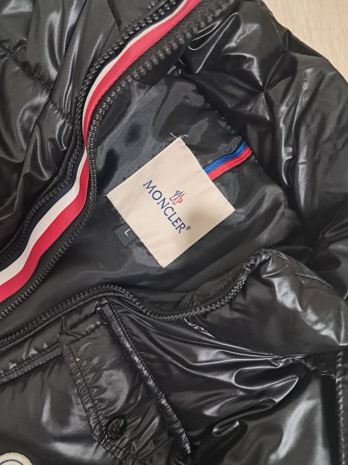 몽클레어 블랙 패딩 상품이미지1