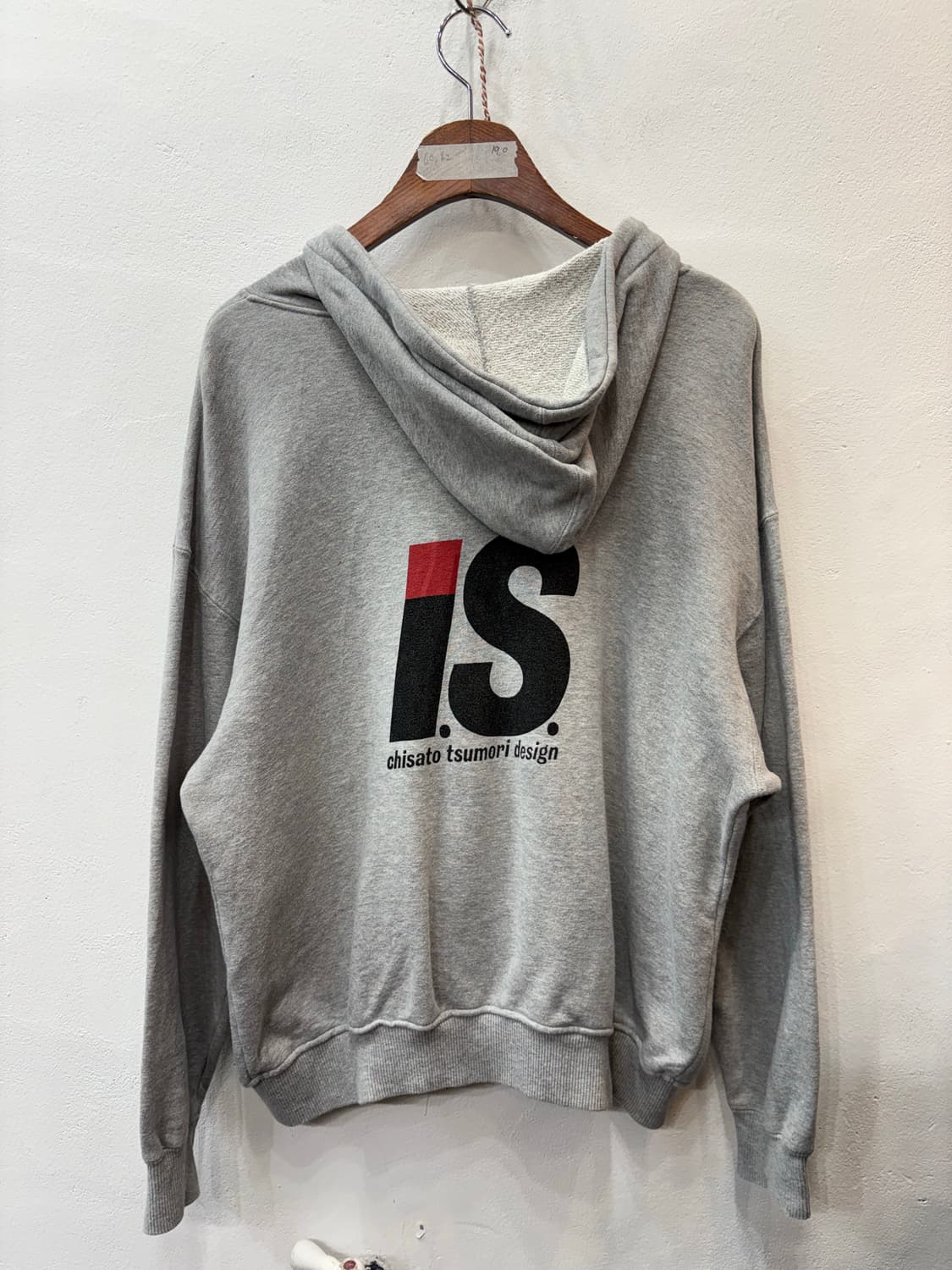 Is 이세이미야케 후드집업 상품이미지1