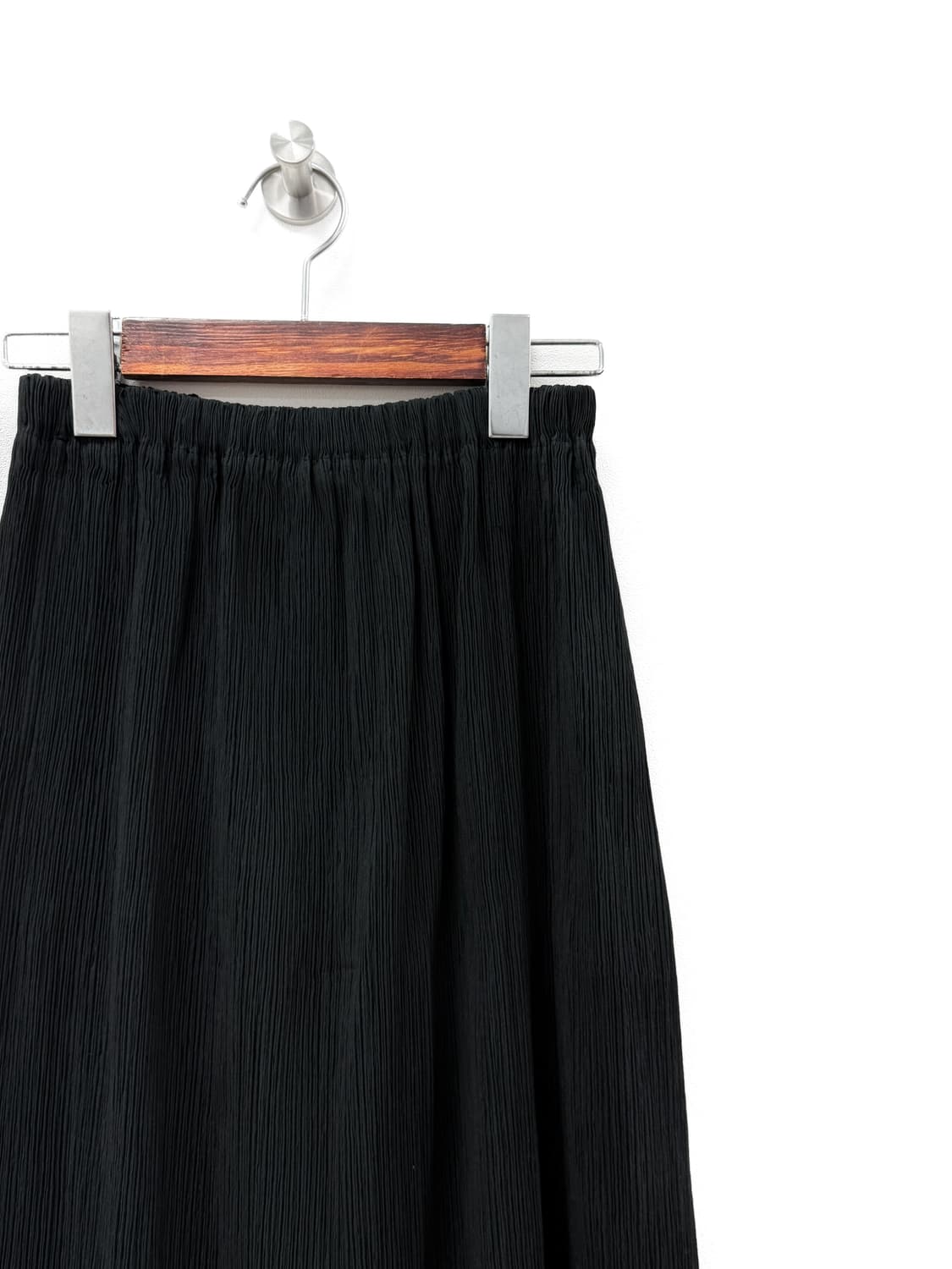 이세이미야케 플리츠 롱 스커트 블랙 상품이미지2