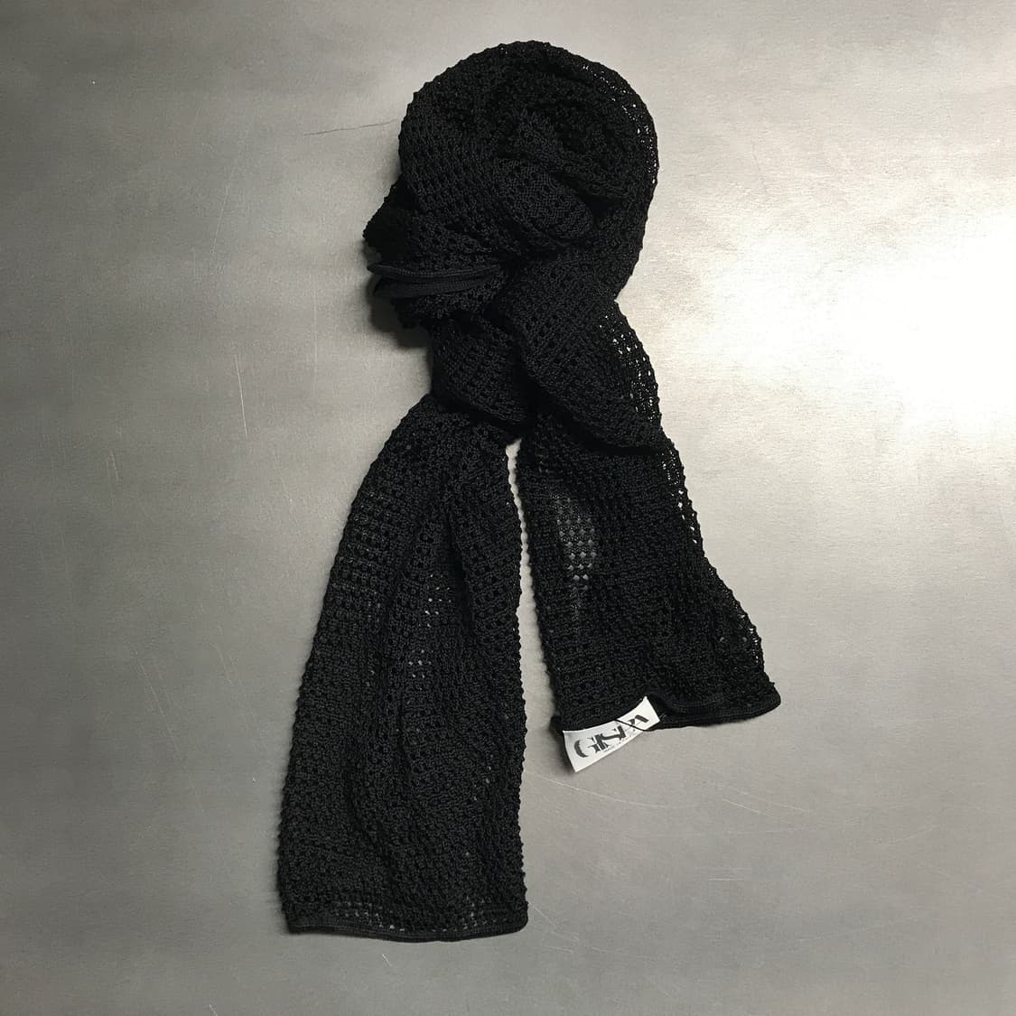 GISPA 펀칭 스카프 블랙 상품이미지1