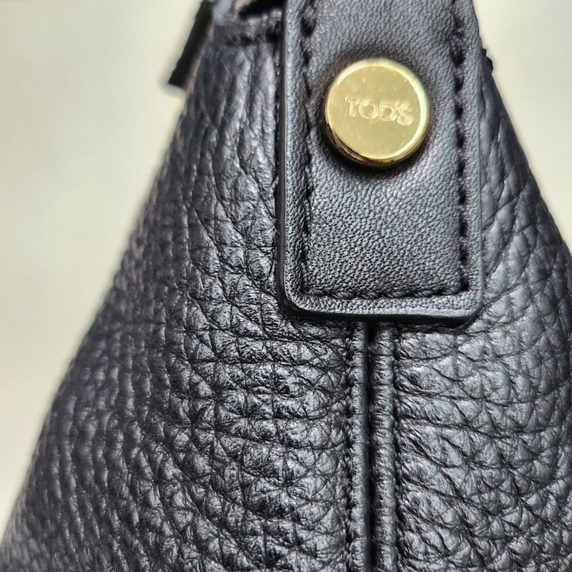 TODS 레더 쇼퍼백 상품이미지4