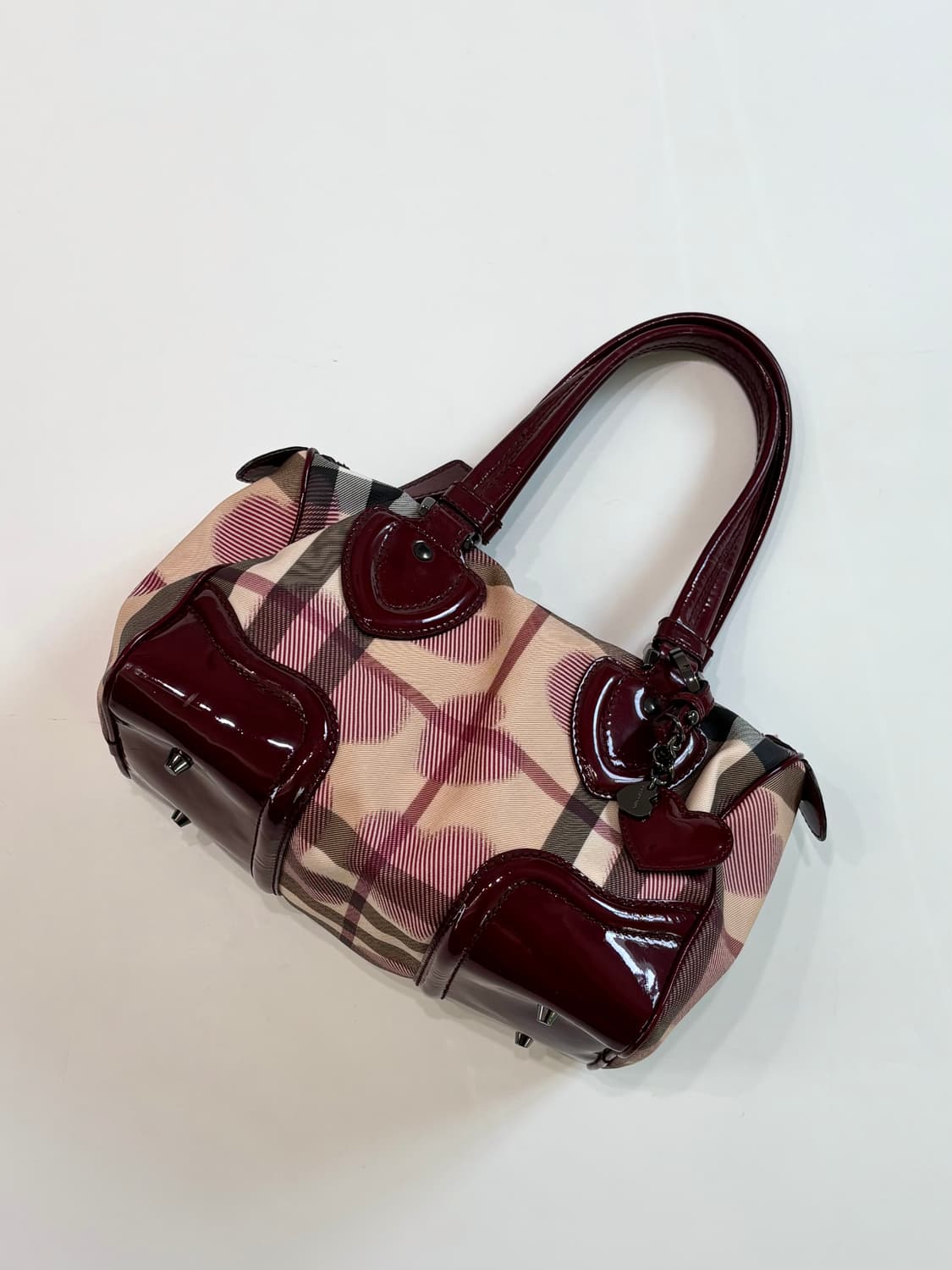 Burberry 버버리 하트 체크 PVC 보스턴 토트백 상품이미지2