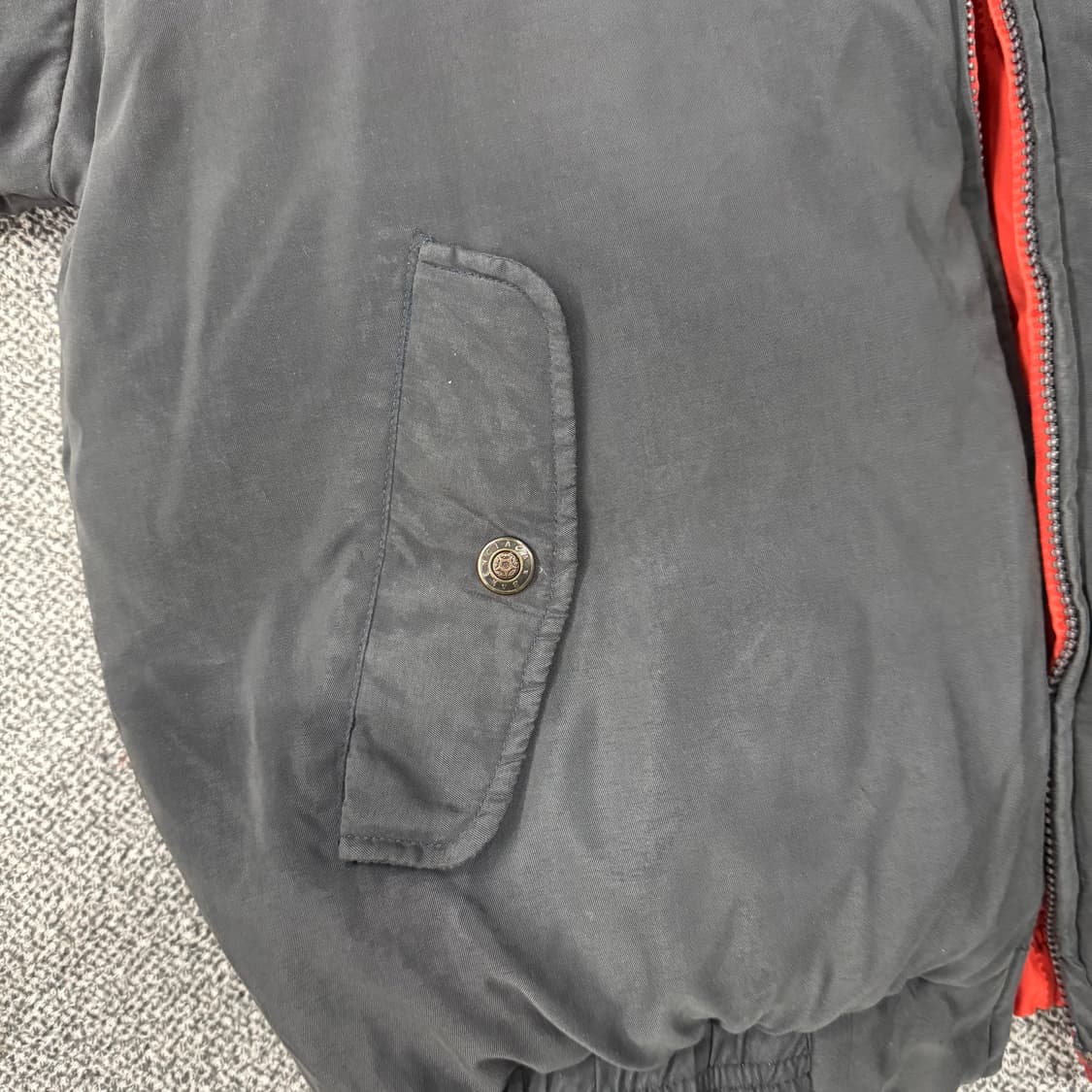 발렌시아가 90s 리버시블 오리털 패딩 상품이미지5