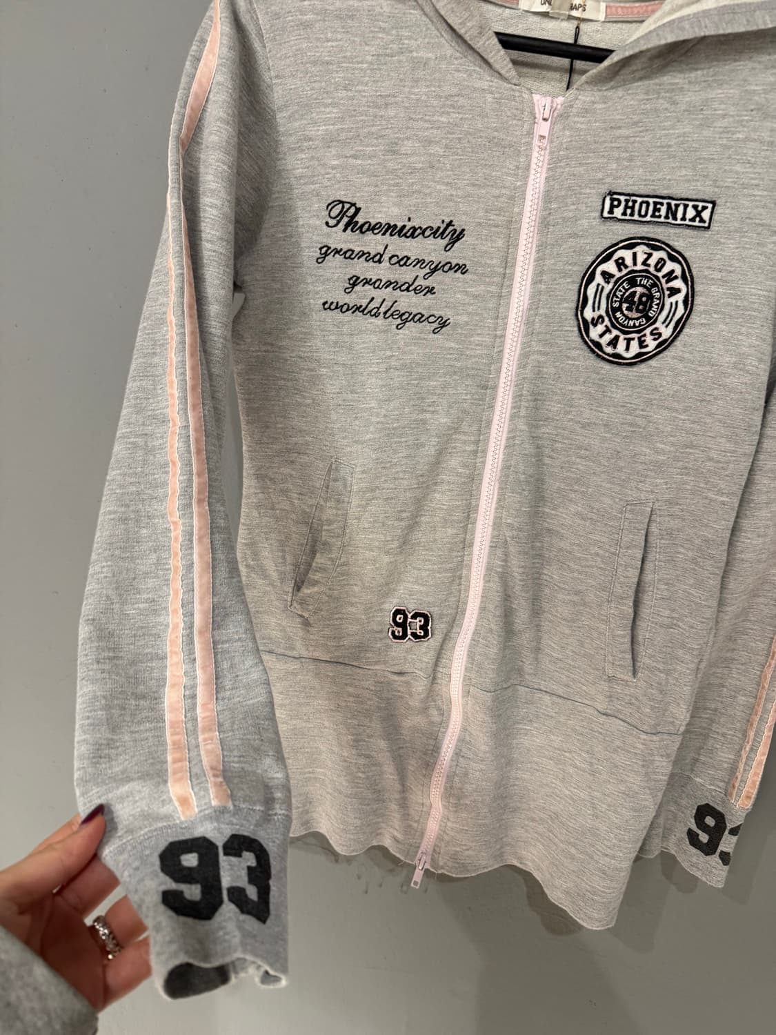 patch detail line point hood zip-up 상품이미지8