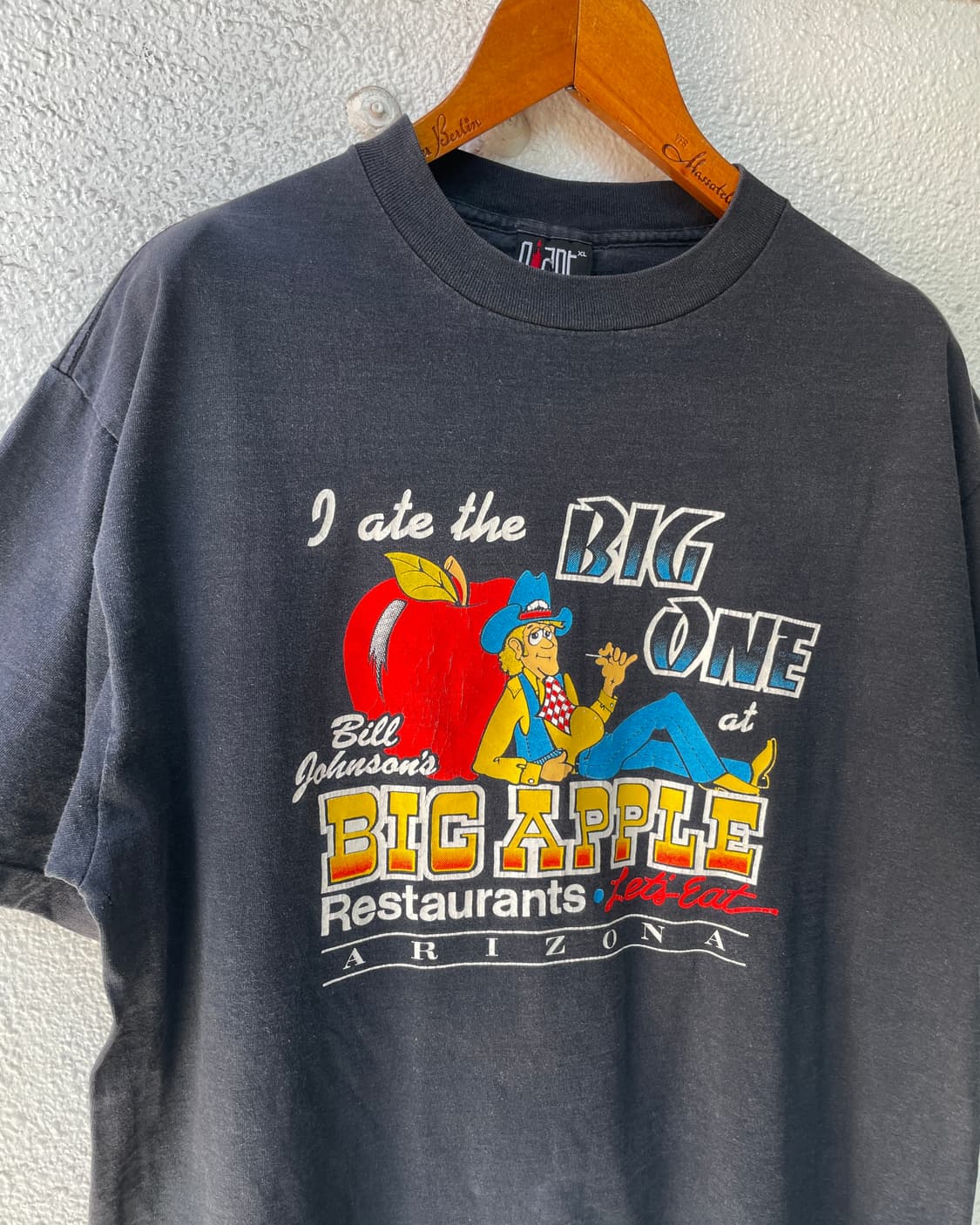 90s Big Apple Restaurant 티셔츠 상품이미지3