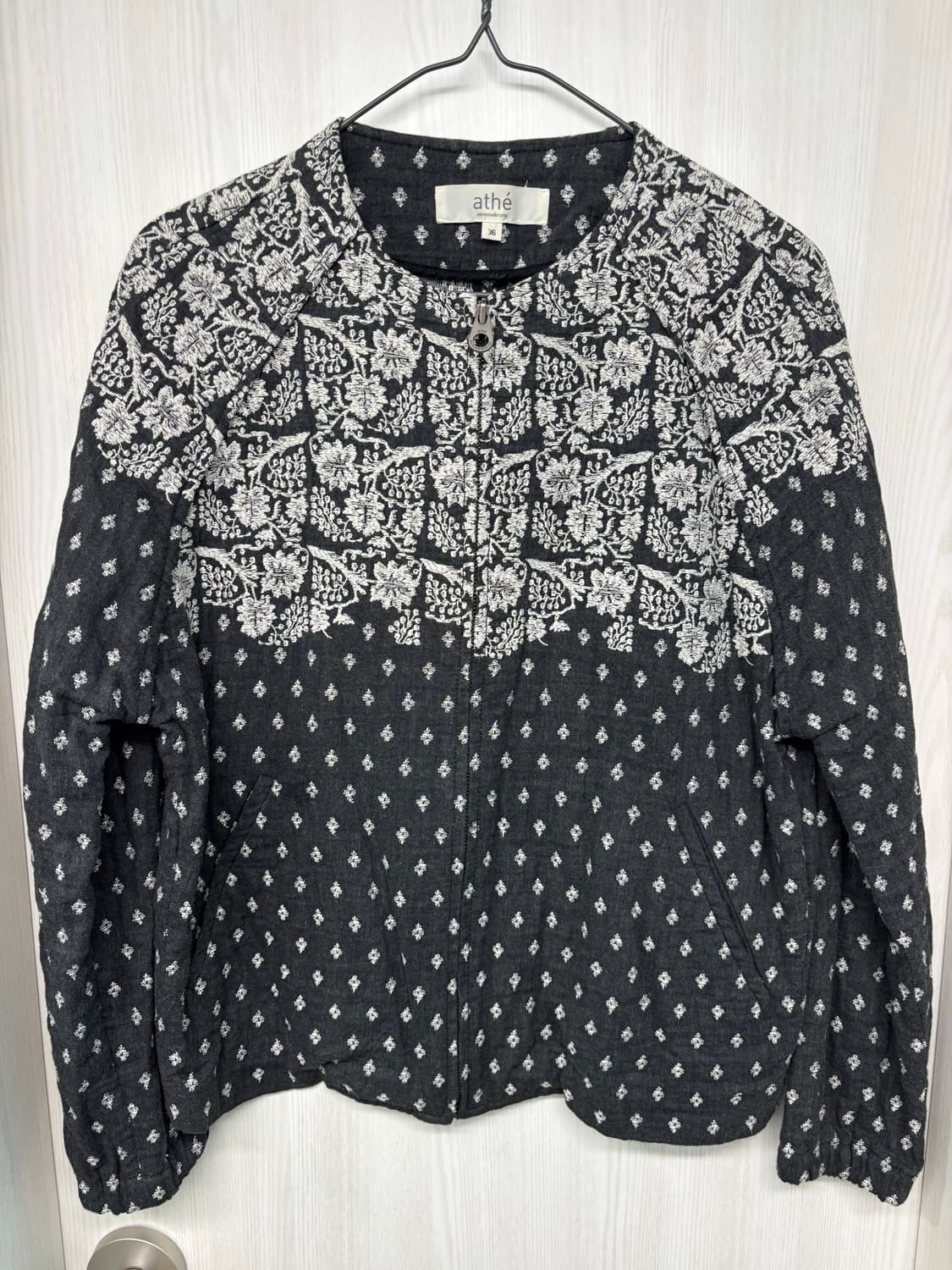 아떼 바네사브루노 자수 자켓 상품이미지1