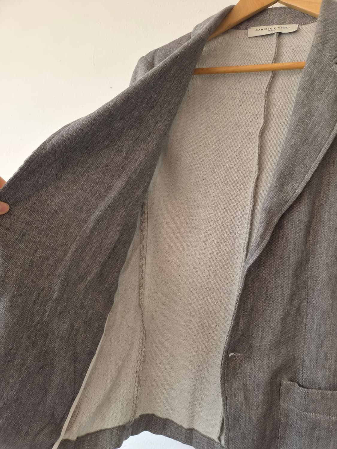 다니엘레 피에솔리 시리즈 그레이린넨자켓
 상품이미지3