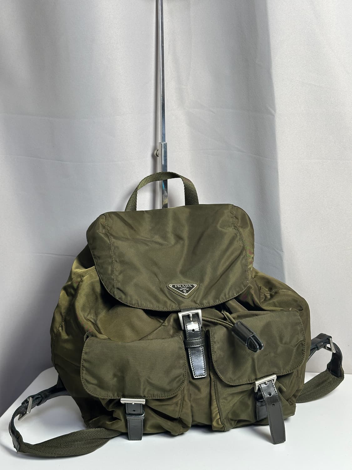 프라다 테수토 나일론 백팩 카키 상품이미지6