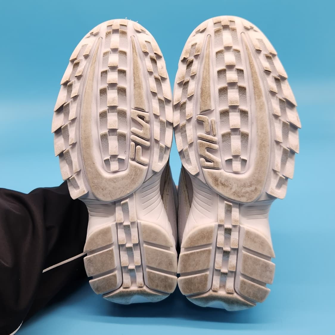 oo 휠라 디스럽터. 여성운동화240  상품이미지3