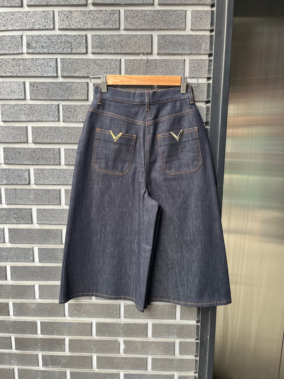 Valentino 발렌티노 버뮤다 데님 팬츠 상품이미지1