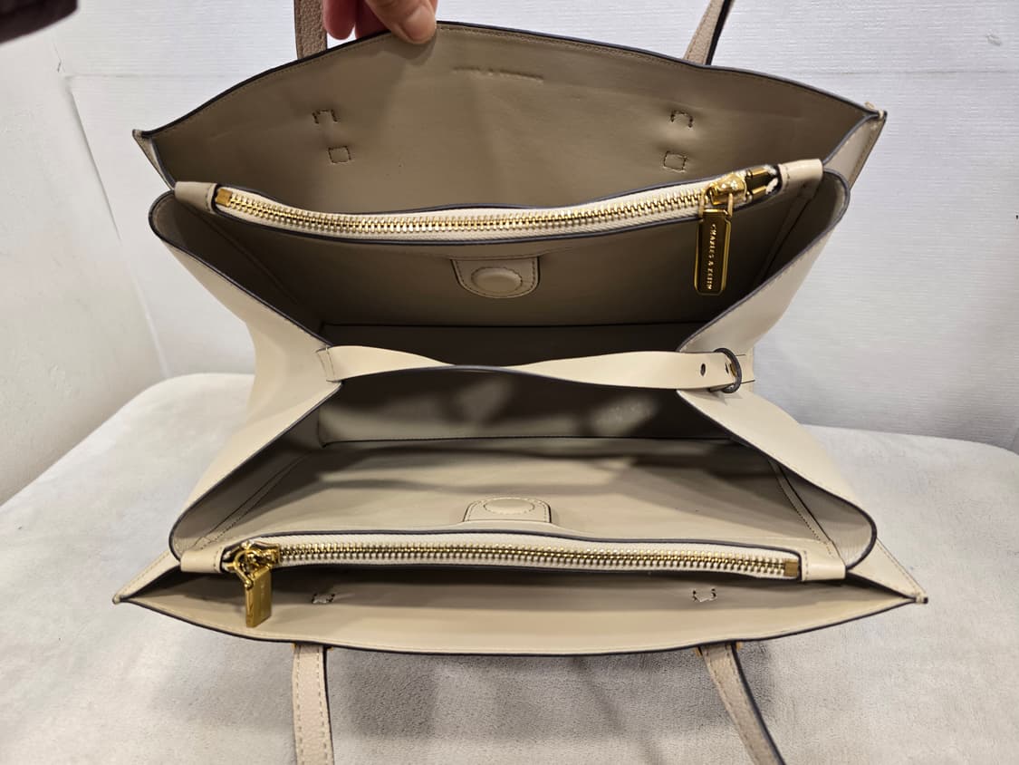 거의새거) 찰스앤키스 베이지 숄더백 상품이미지9