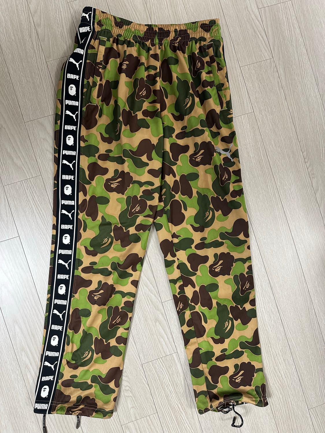 베이프x푸마 카모 트랙 팬츠 XS  상품이미지1