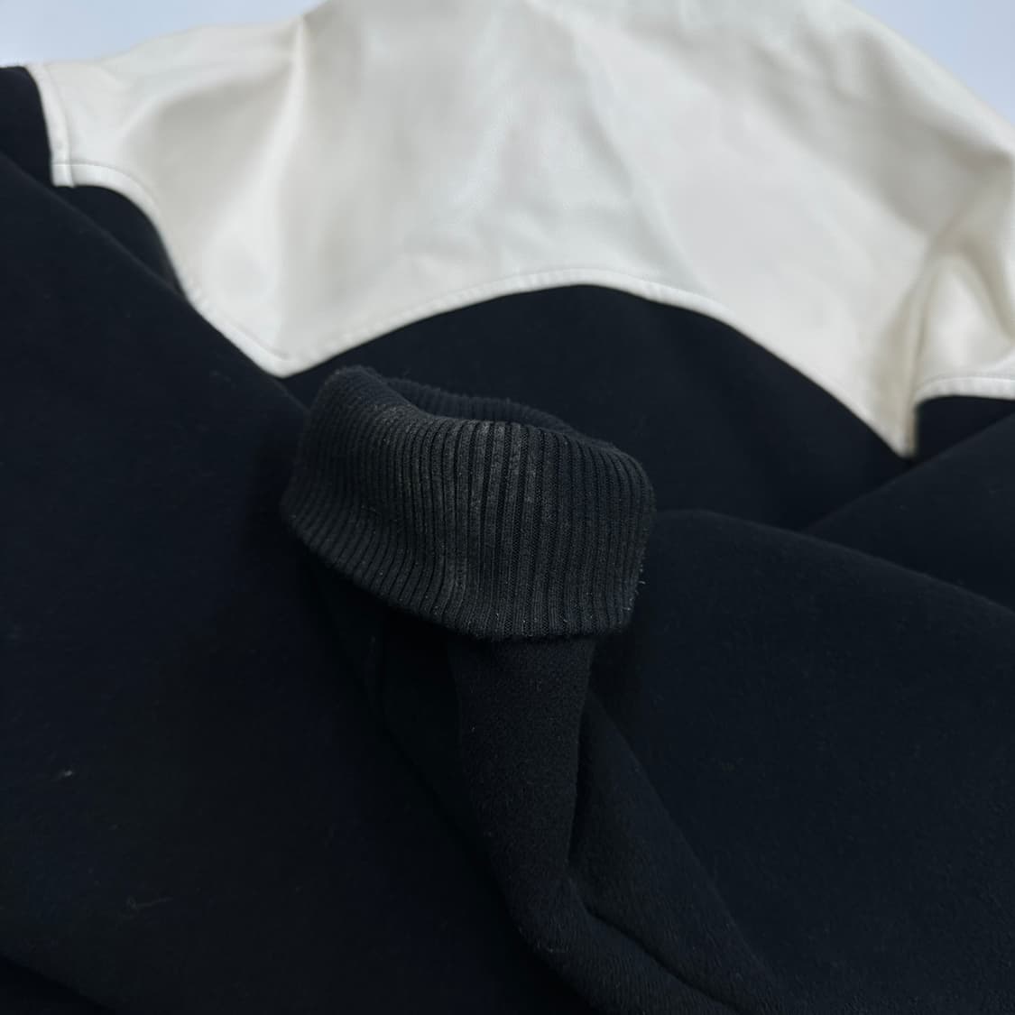 파르티멘토 블랙 울 레더 배색 스타디움 자켓 상품이미지8