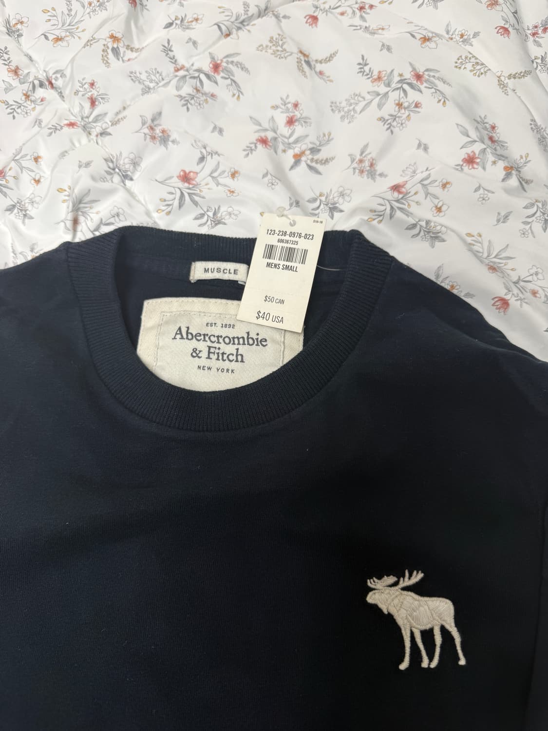 아베크롬비 긴팔티 네이비 S 미사용 새상픔  택있음 상품이미지2