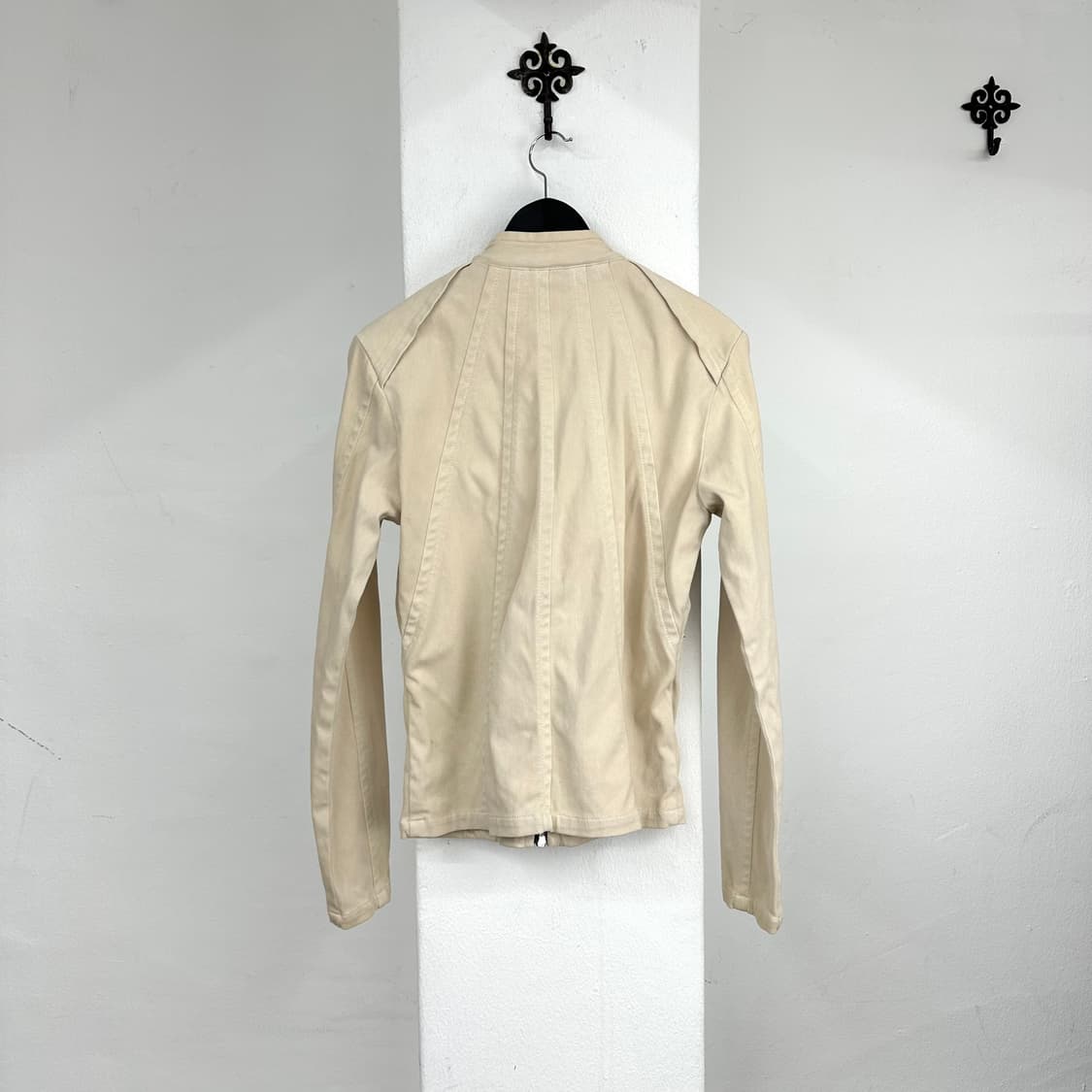 No id ivory cut detail jacket 상품이미지5
