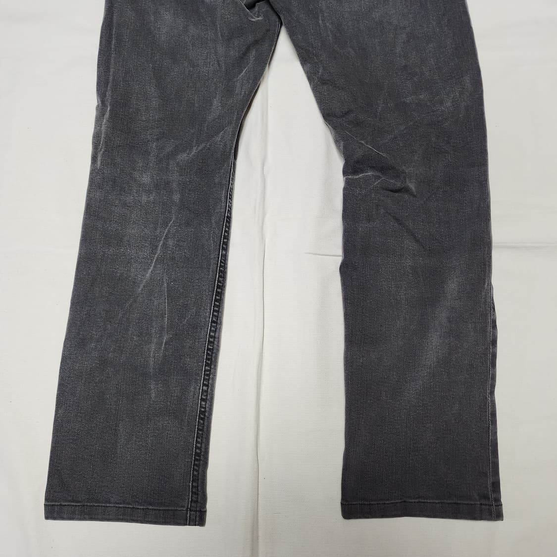 휴고보스 흑청 데님 워싱 팬츠 상품이미지10