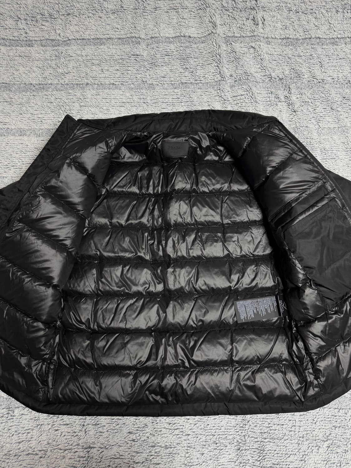 프라다 리나일론 다운 자켓 패딩 M 상품이미지5