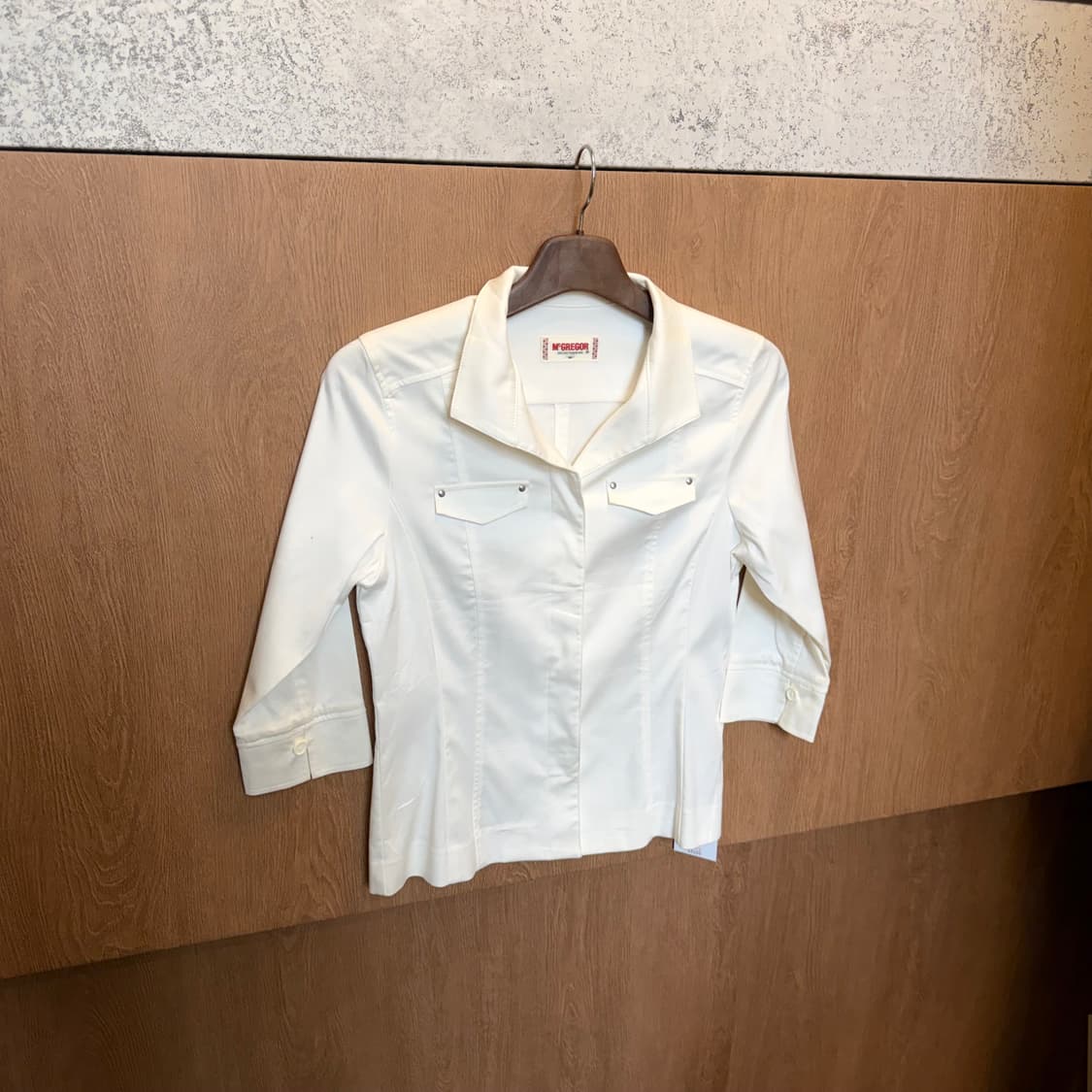 맥그리거 셔츠 블라우스 7부 소매 히든 버튼업 디테일 슬림핏 화이트 상품이미지1