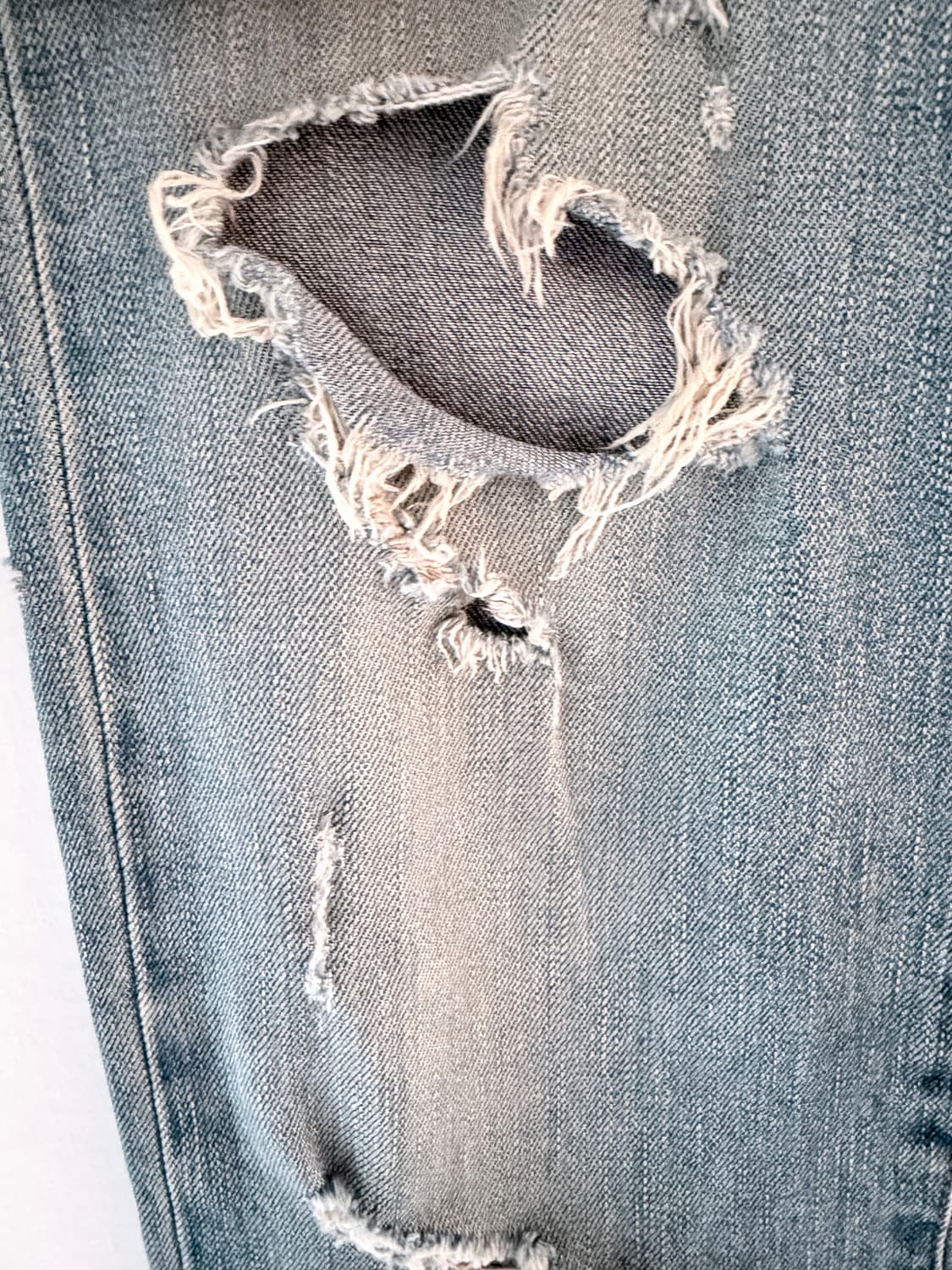 생로랑 유아인디스진 32 상품이미지9