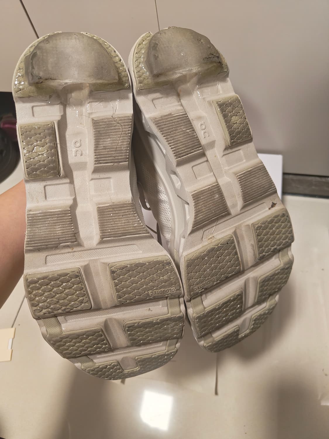 온러닝 파프 클라우드몬스터 문더스트 초크 상품이미지5