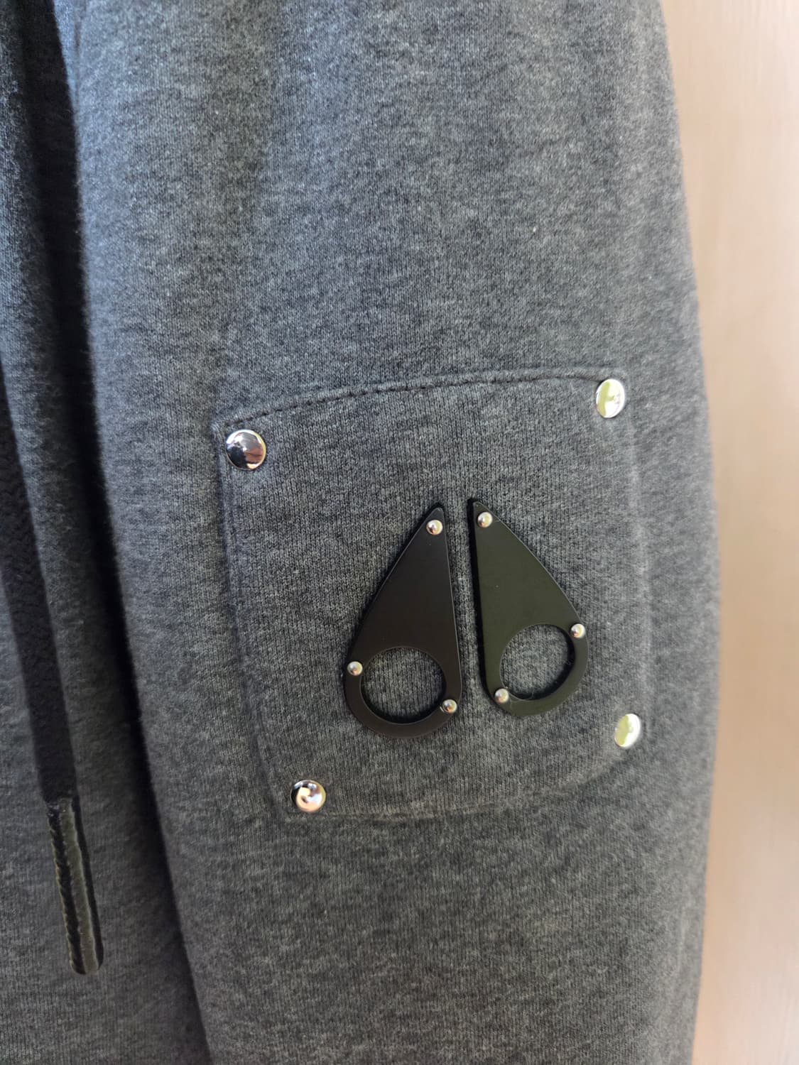 무스너클 버니스웨터 상품이미지2