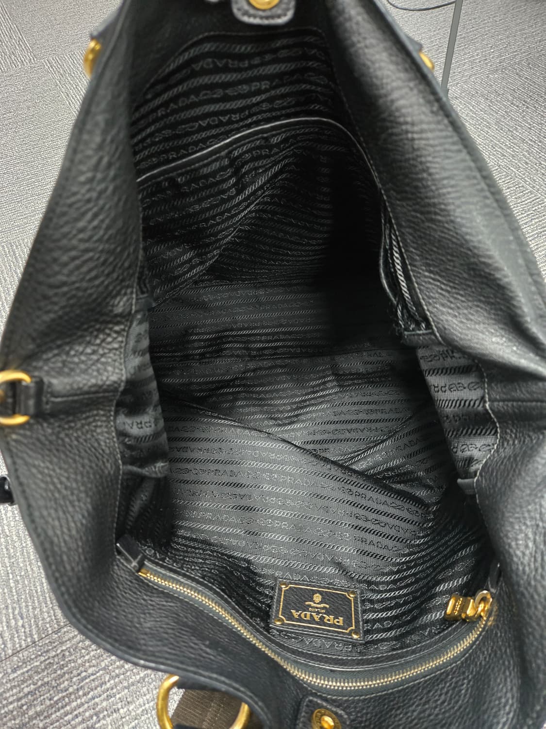 [특가][정품] 프라다 가죽 토트 숄더백 상품이미지6