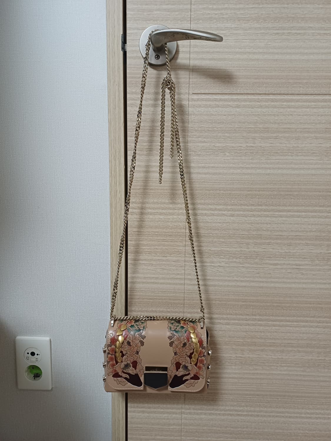 (정품 새상품)지미추 로켓 체인 숄더백 크로스백 상품이미지1