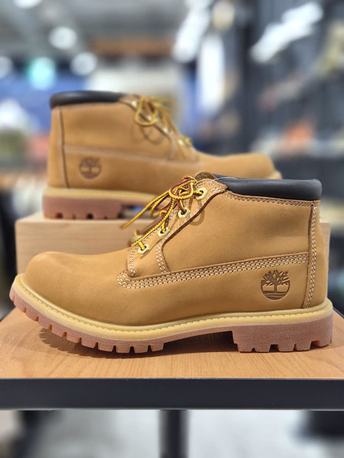 팀버랜드 여성 프리미엄 추카 워터프루프 워커 250 상품이미지1