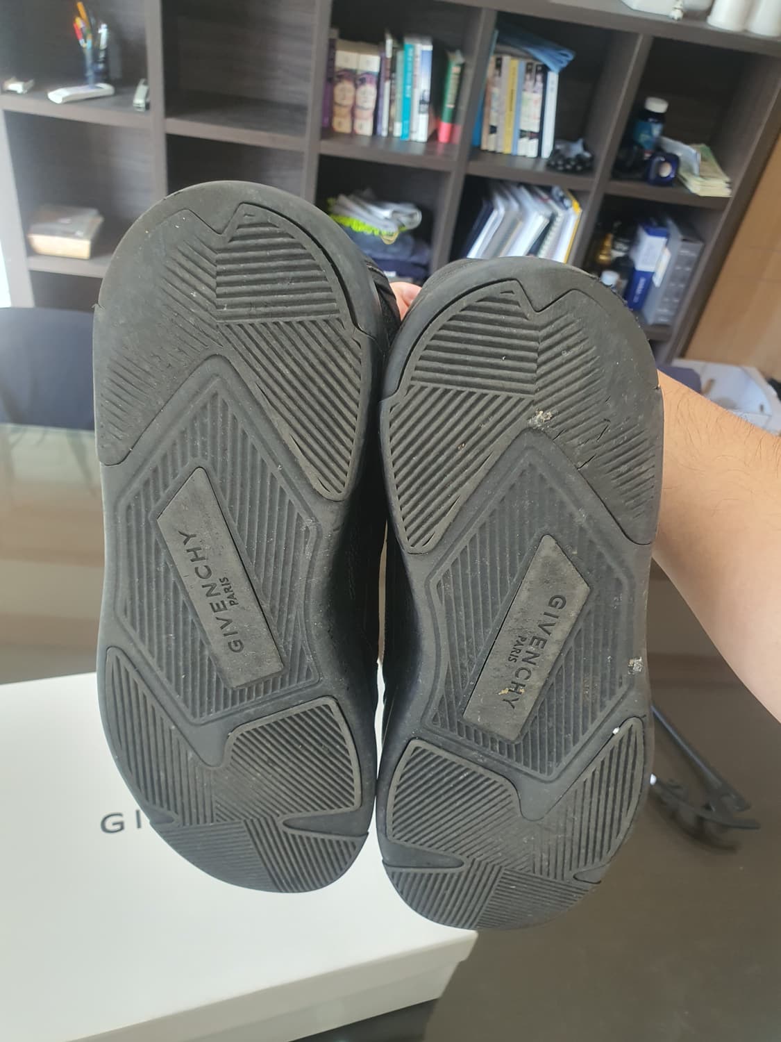 지방시 윙 하이탑 45사이즈(295~300) 상품이미지4