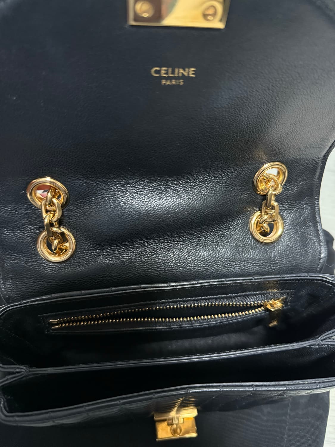 셀린느 c로고 퀼팅 체인백 상품이미지5