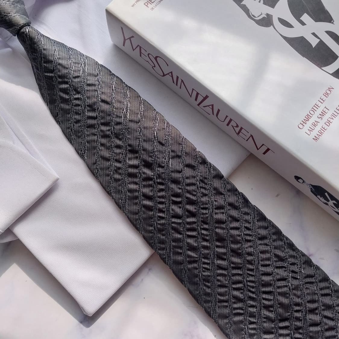 입생로랑 다크그레이 텍스처 패턴 넥타이 9.8cm S~A+등급 K2458 상품이미지6