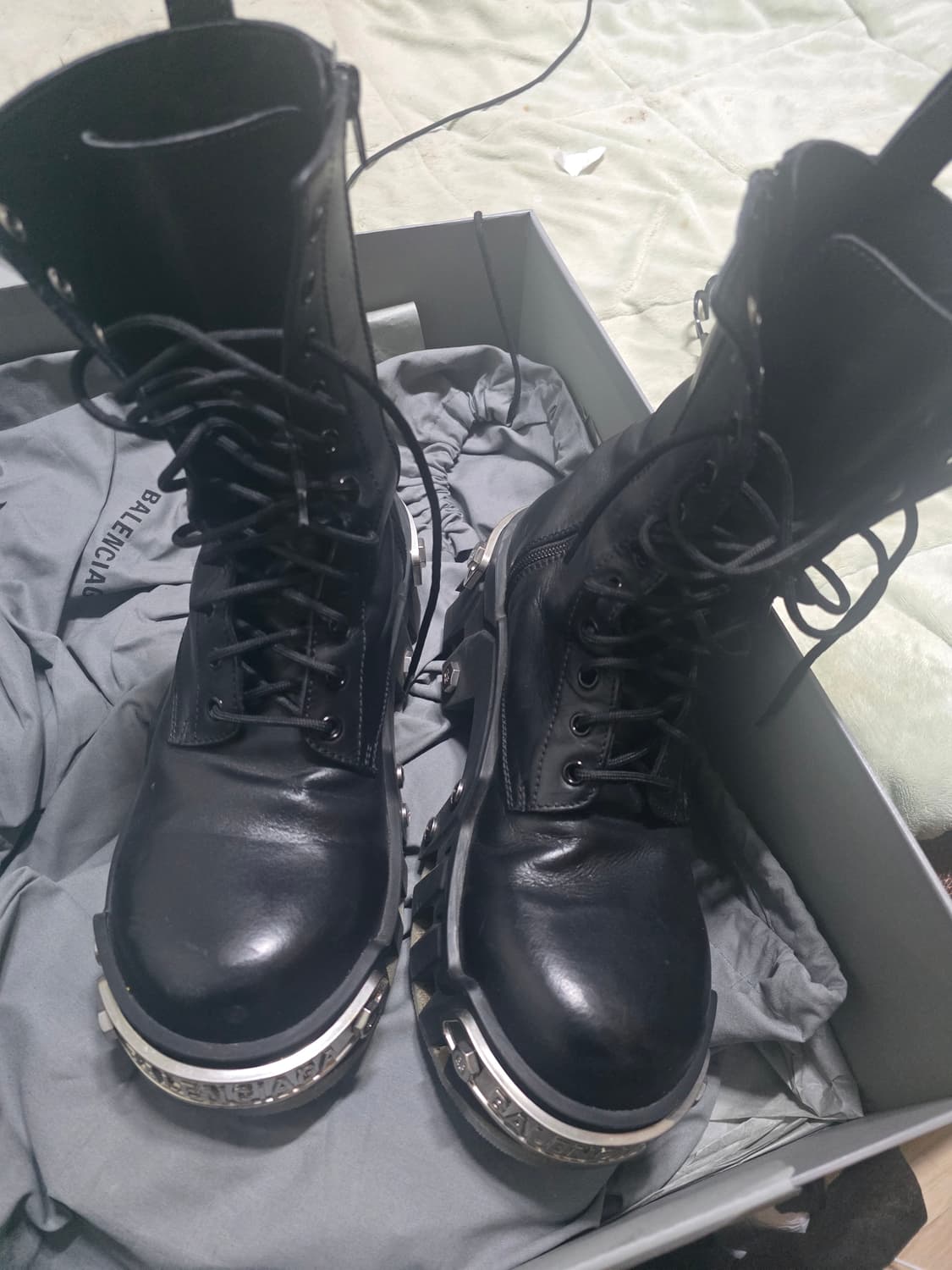 발렌시아가 불도저 워커 부츠 상품이미지3